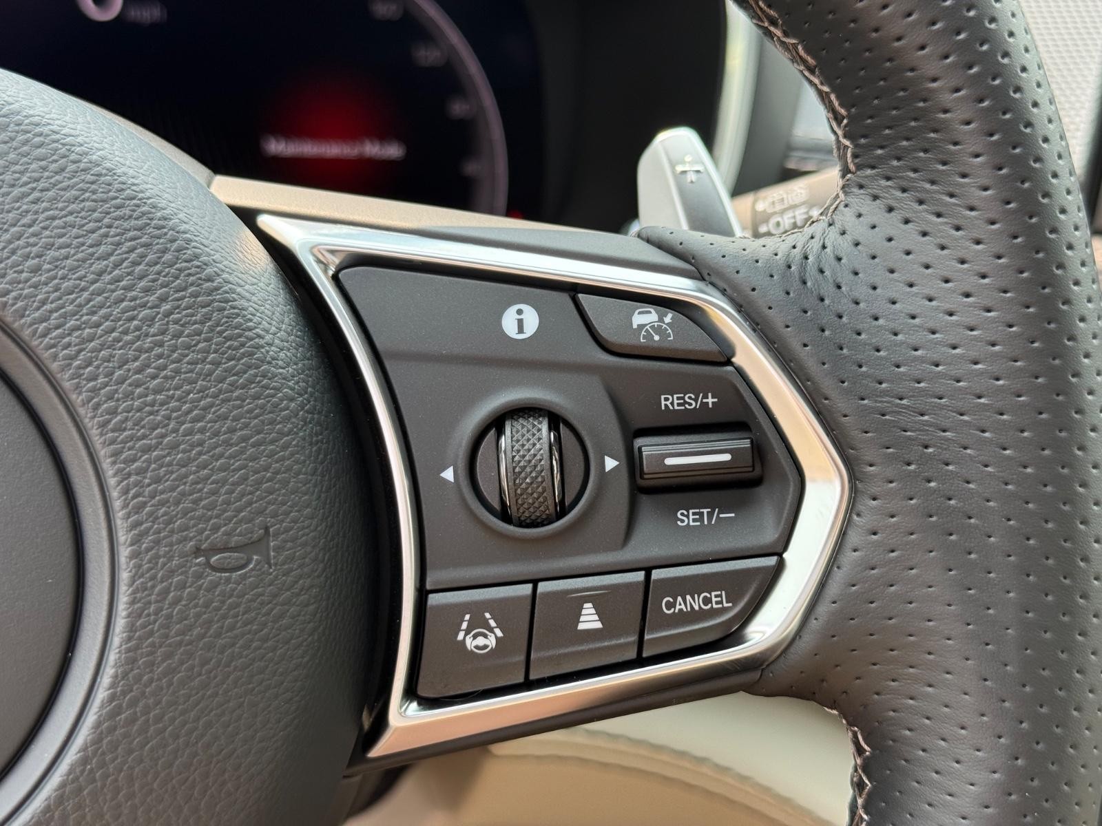 Acura MDX Vehicle Image 12