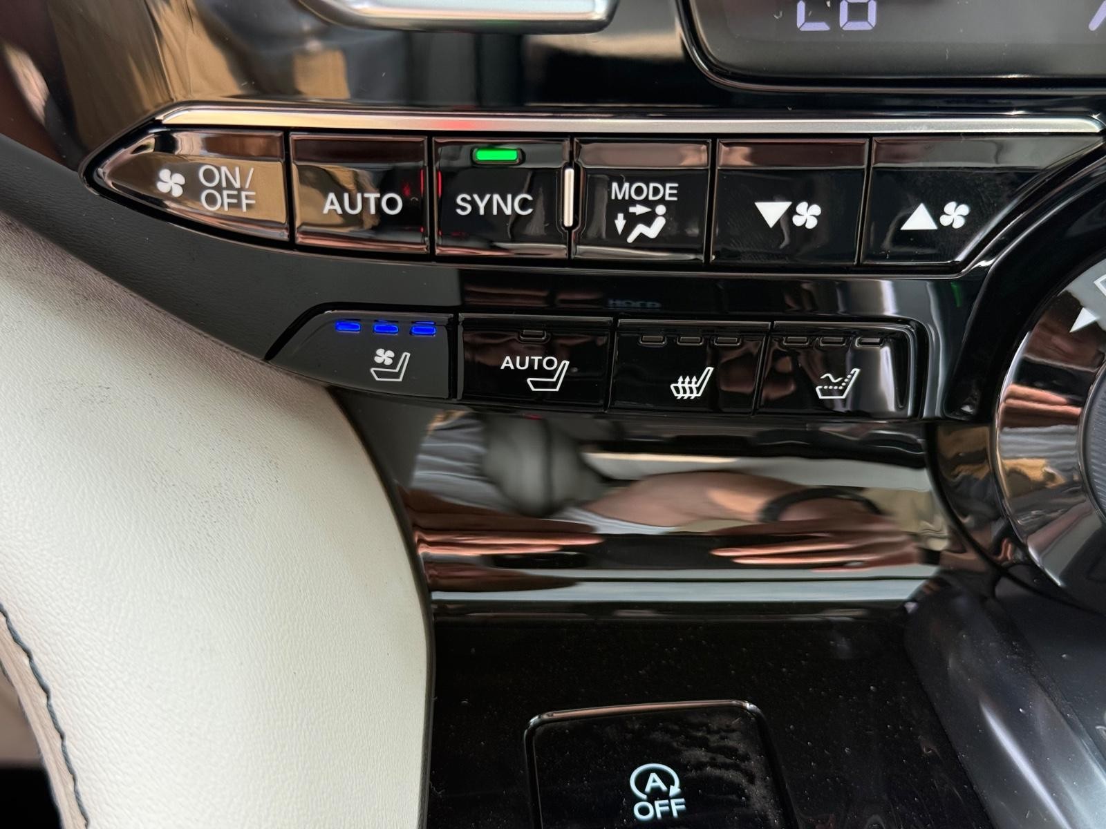Acura MDX Vehicle Image 14