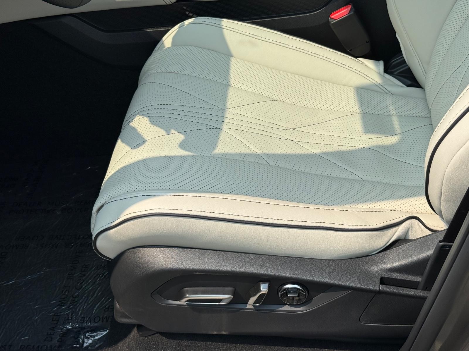 Acura MDX Vehicle Image 15