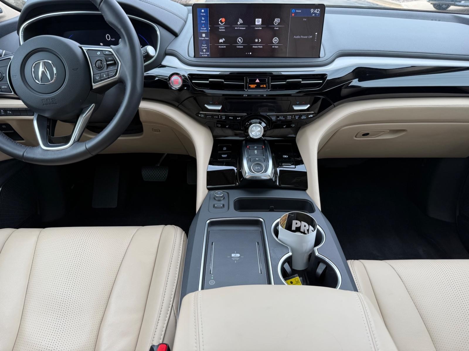 Acura MDX Vehicle Full-screen Gallery Image 11