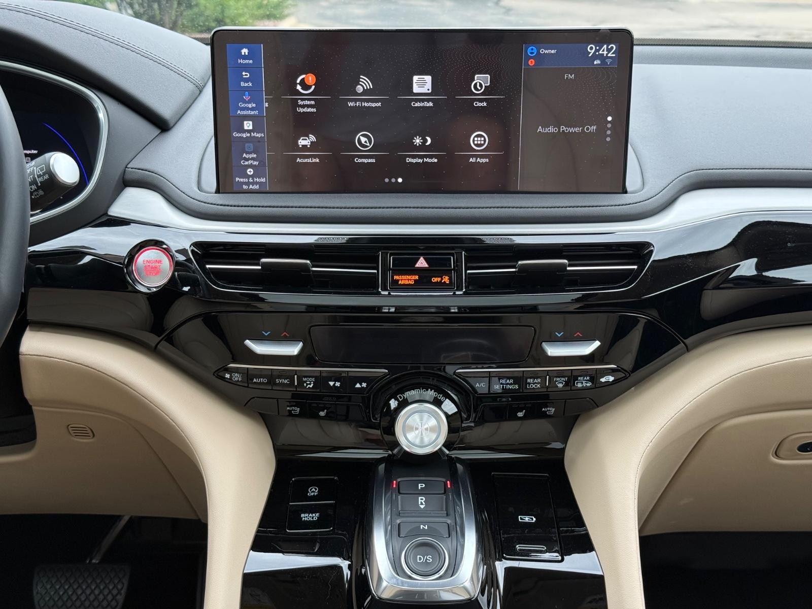 Acura MDX Vehicle Full-screen Gallery Image 12