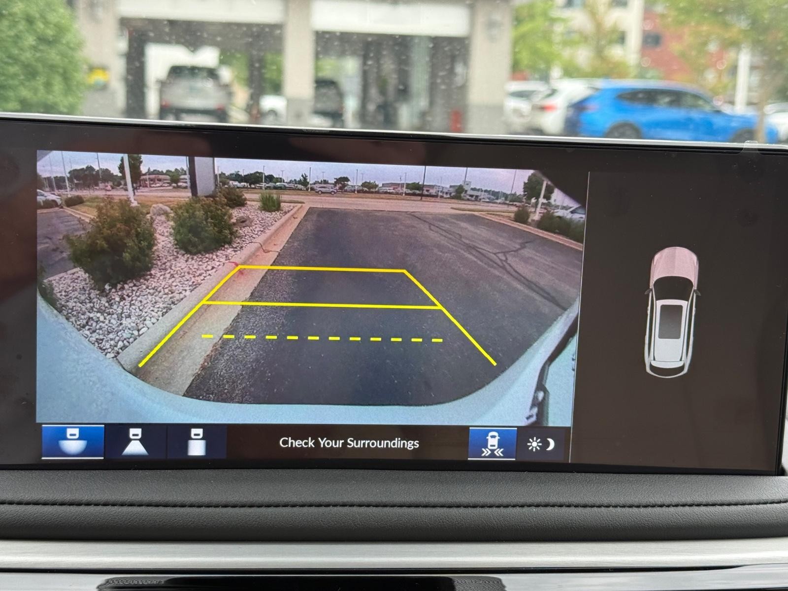Acura MDX Vehicle Full-screen Gallery Image 20