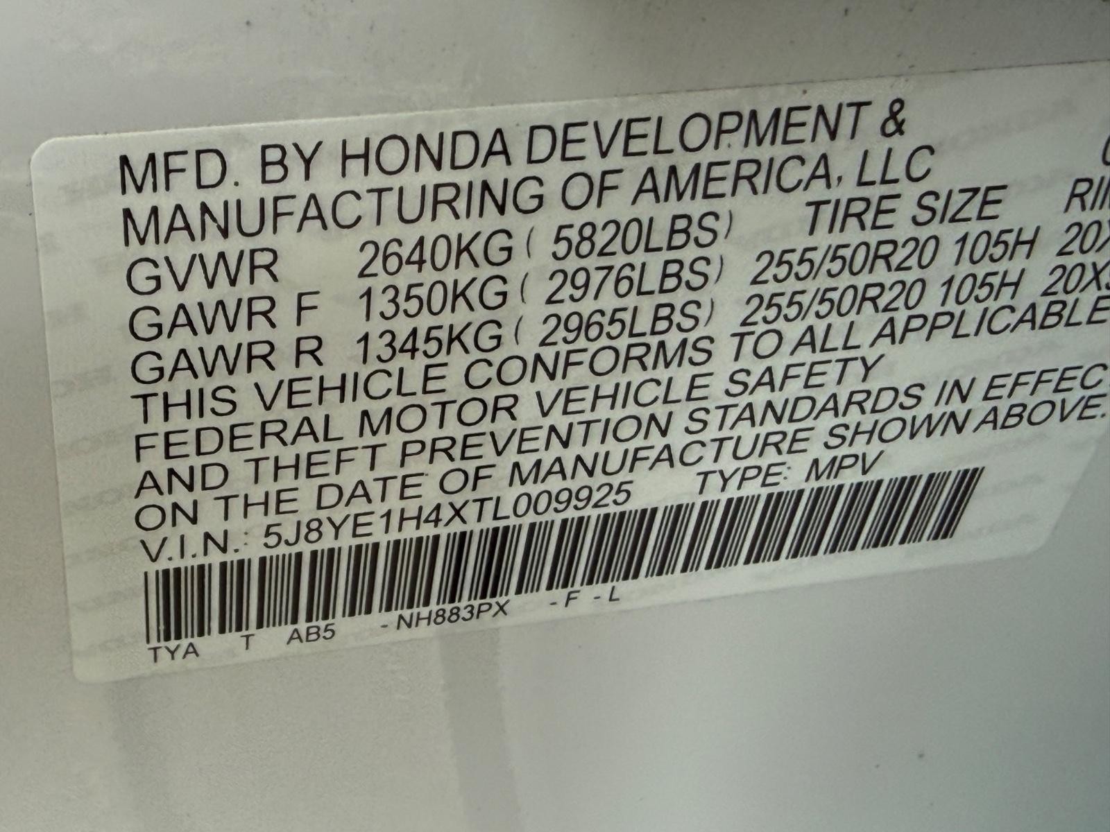 Acura MDX Vehicle Full-screen Gallery Image 24