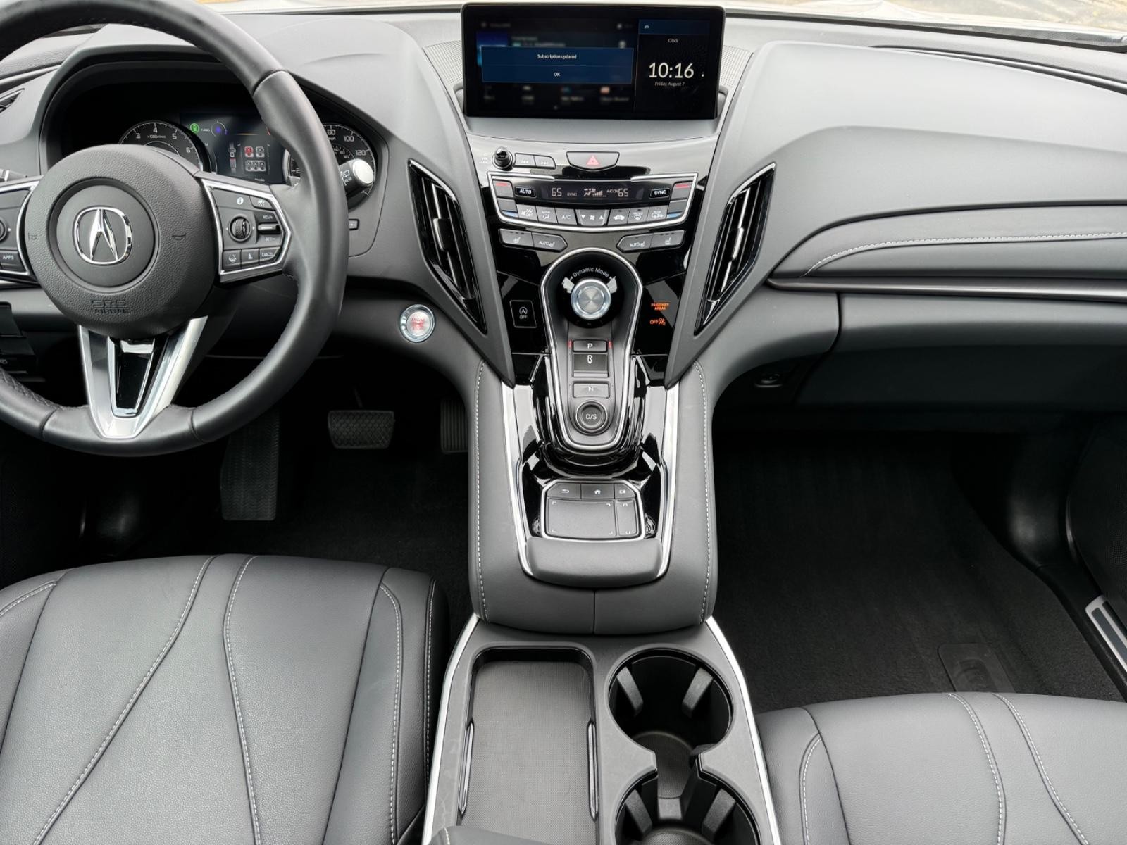 Acura RDX Vehicle Full-screen Gallery Image 11