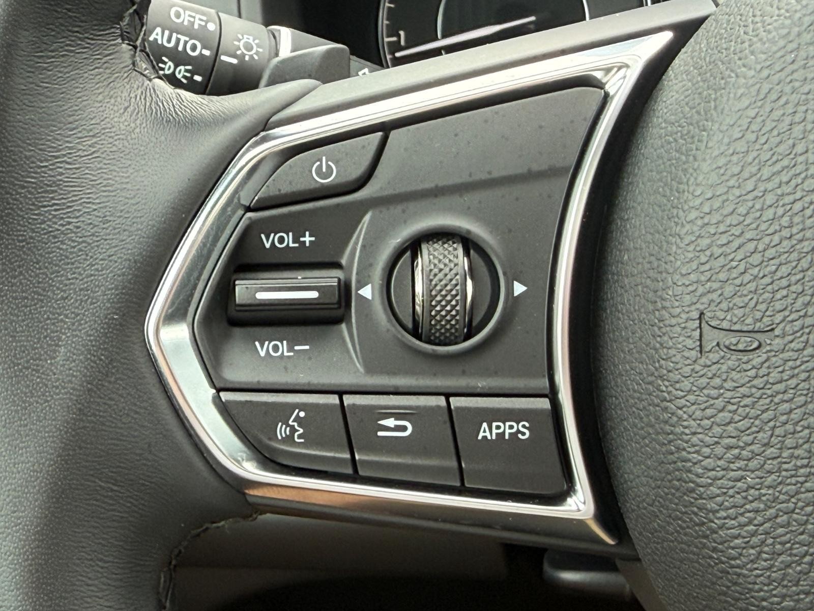 Acura RDX Vehicle Full-screen Gallery Image 17
