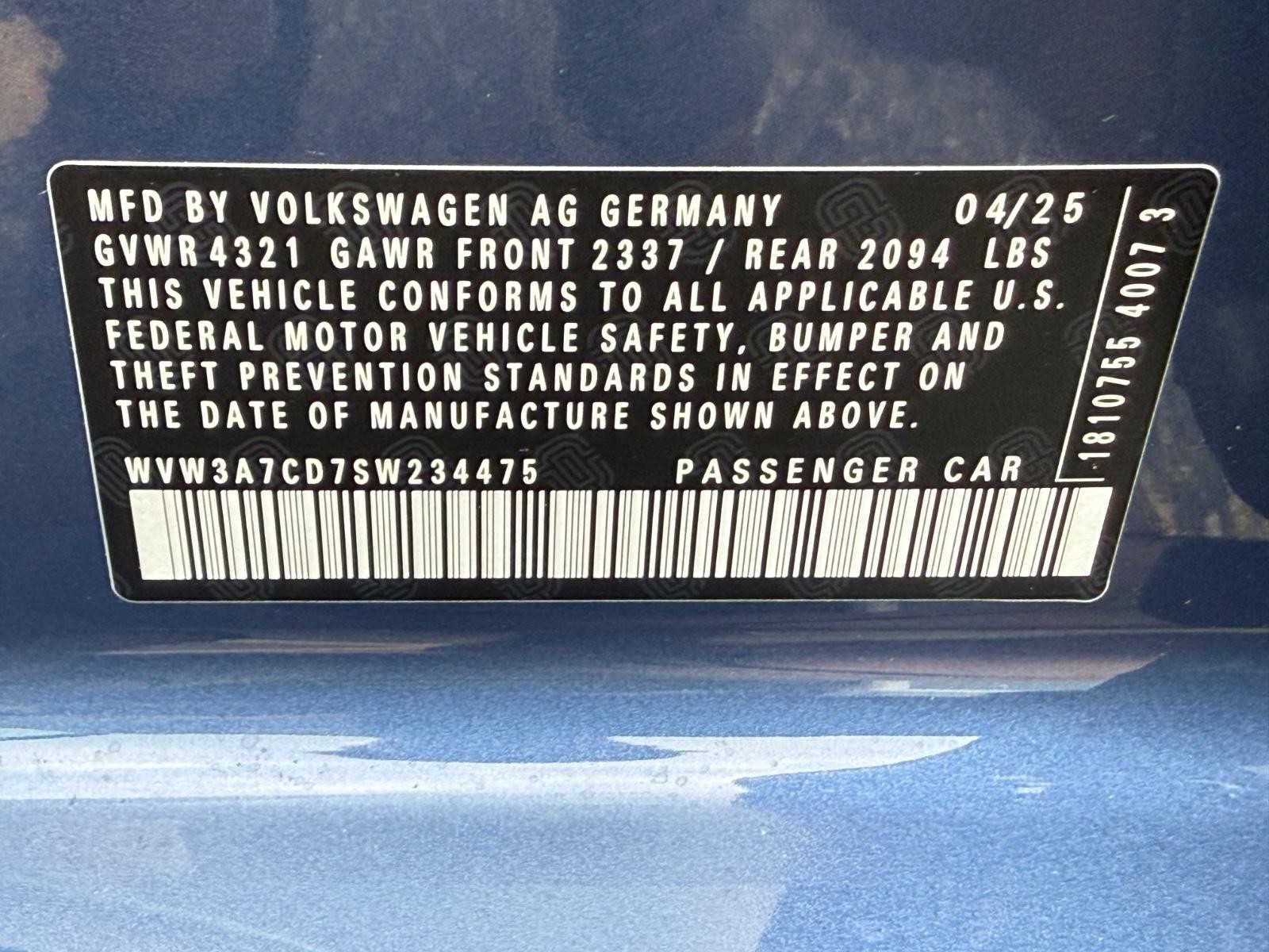 Volkswagen Golf GTI Vehicle Image 23
