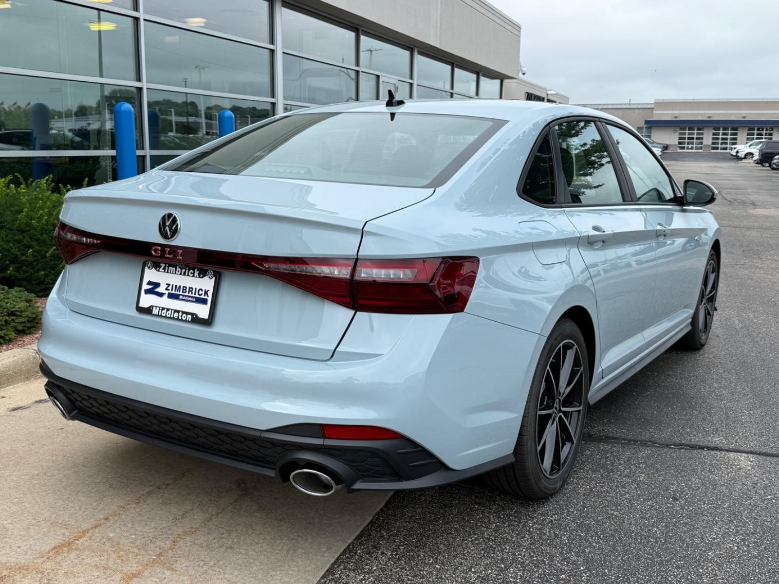 Volkswagen Jetta GLI Vehicle Image 03
