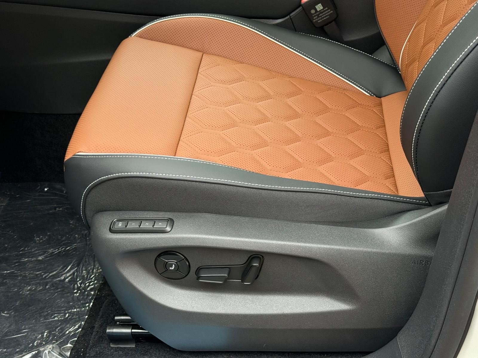 Volkswagen Tiguan Vehicle Image 15