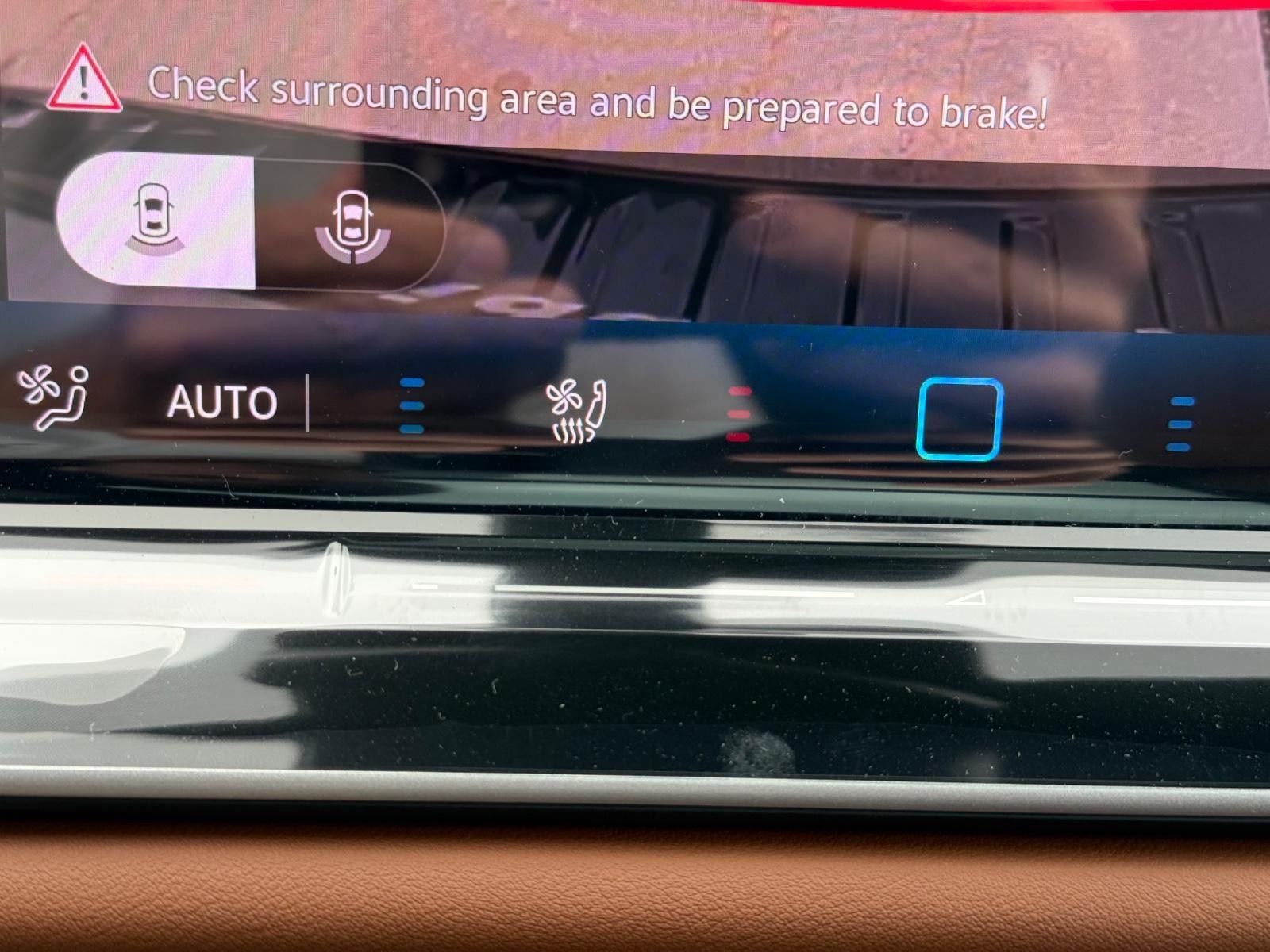 Volkswagen Tiguan Vehicle Image 14