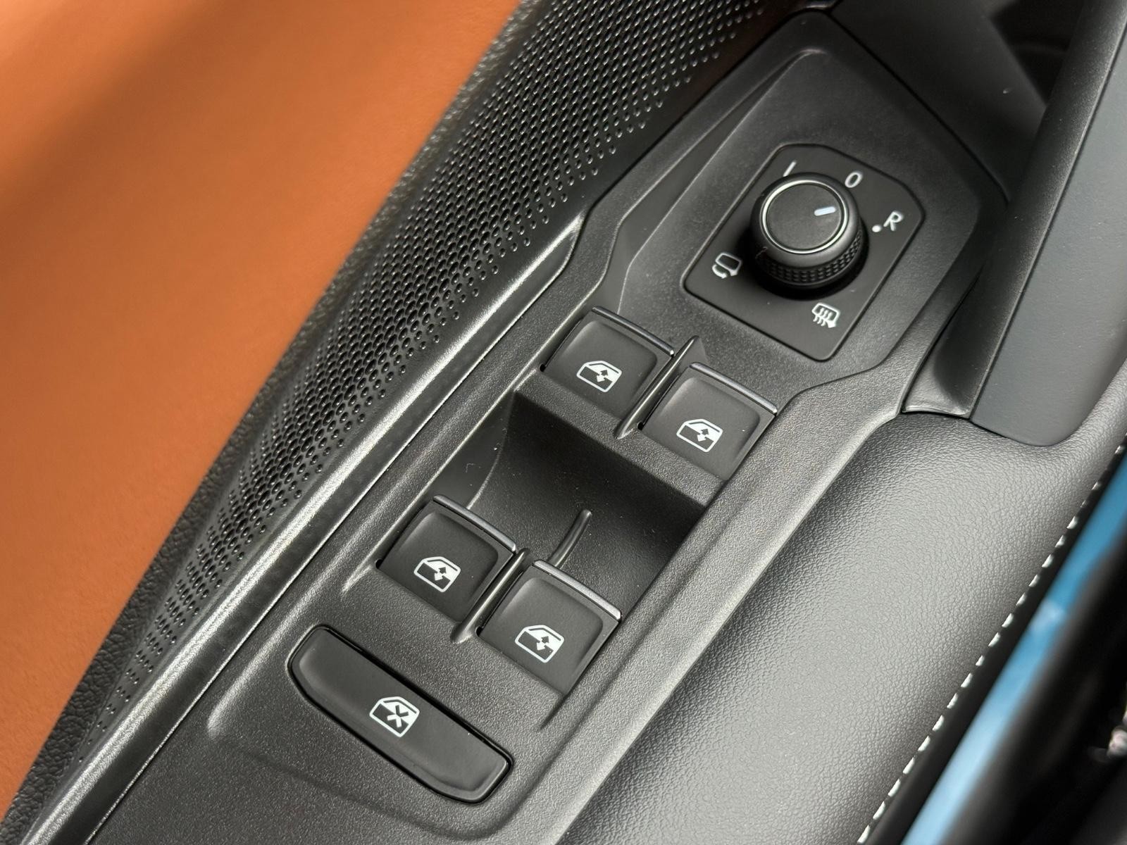 Volkswagen Tiguan Vehicle Image 15