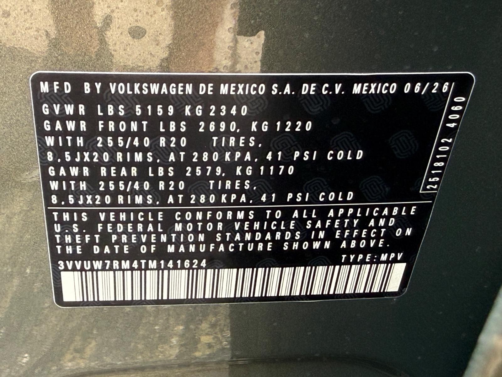 Volkswagen Tiguan Vehicle Image 17