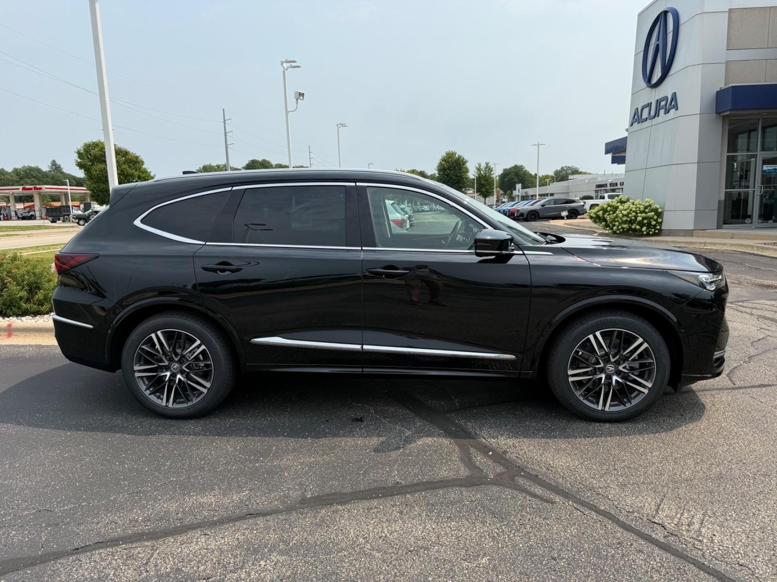 Acura MDX Vehicle Image 02