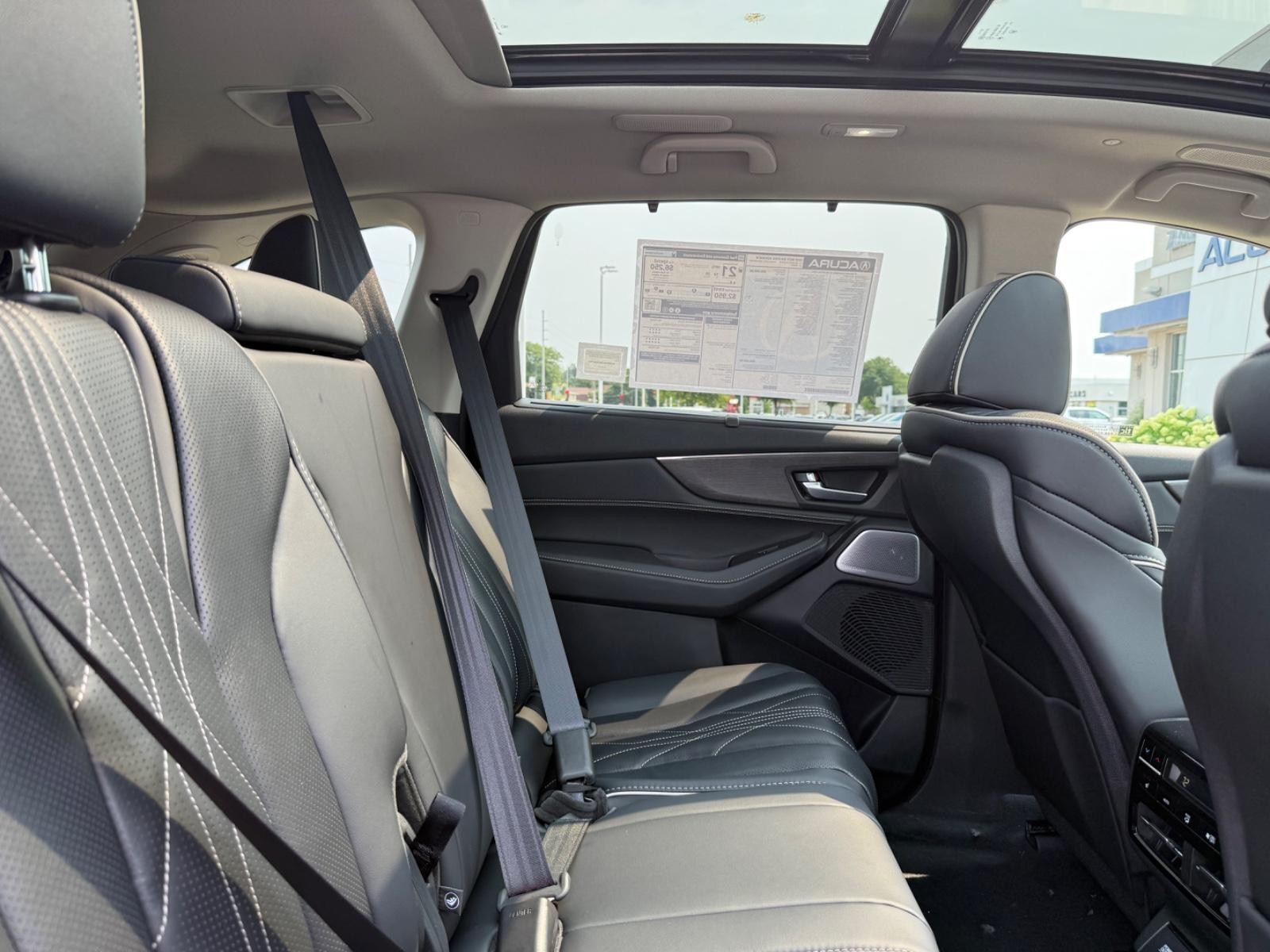 Acura MDX Vehicle Image 05