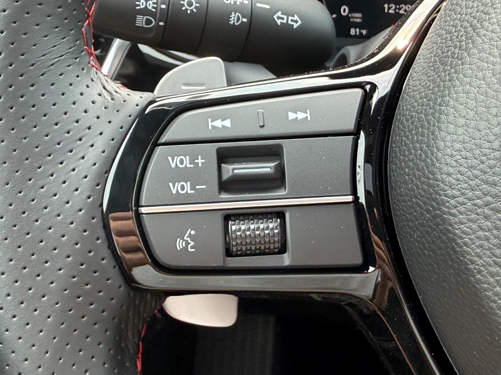 Acura ADX Vehicle Image 11