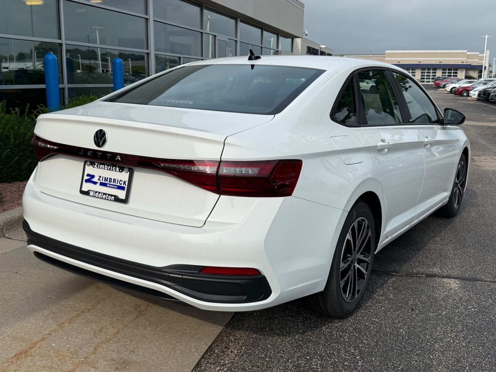 Volkswagen Jetta Vehicle Image 03