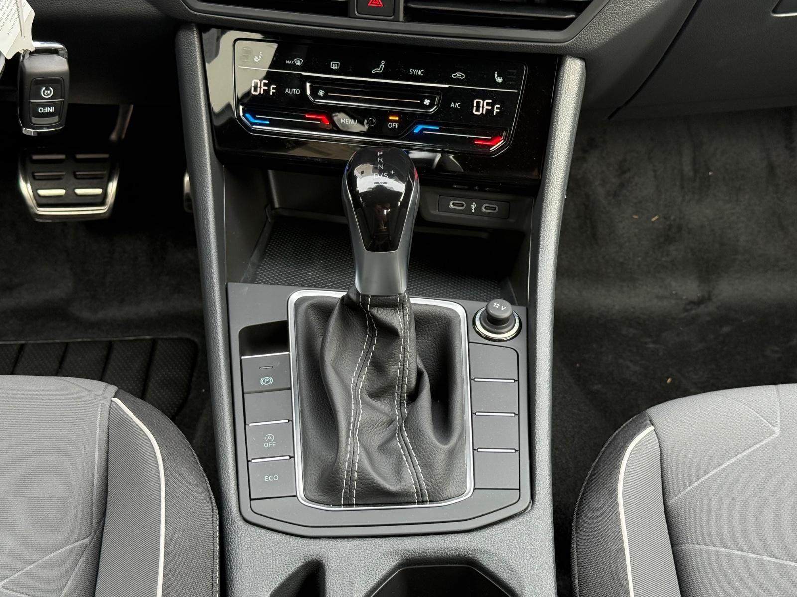 Volkswagen Jetta Vehicle Image 08