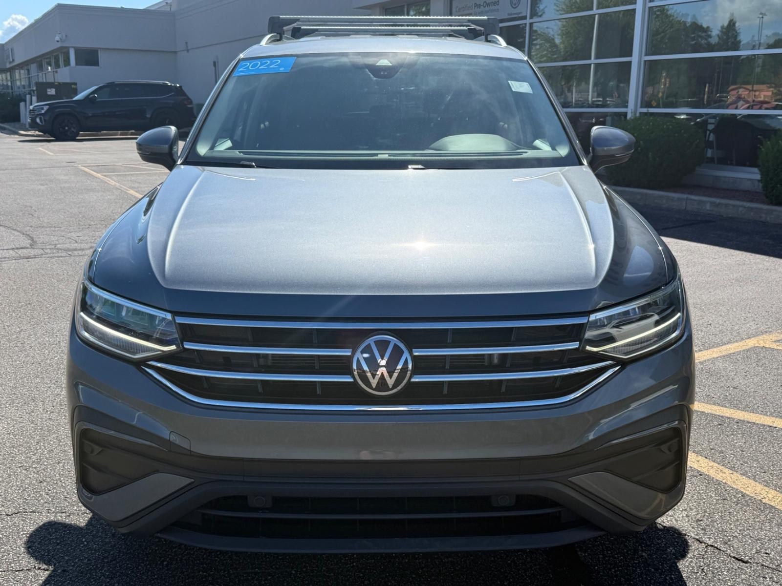 Volkswagen Tiguan Vehicle Image 09