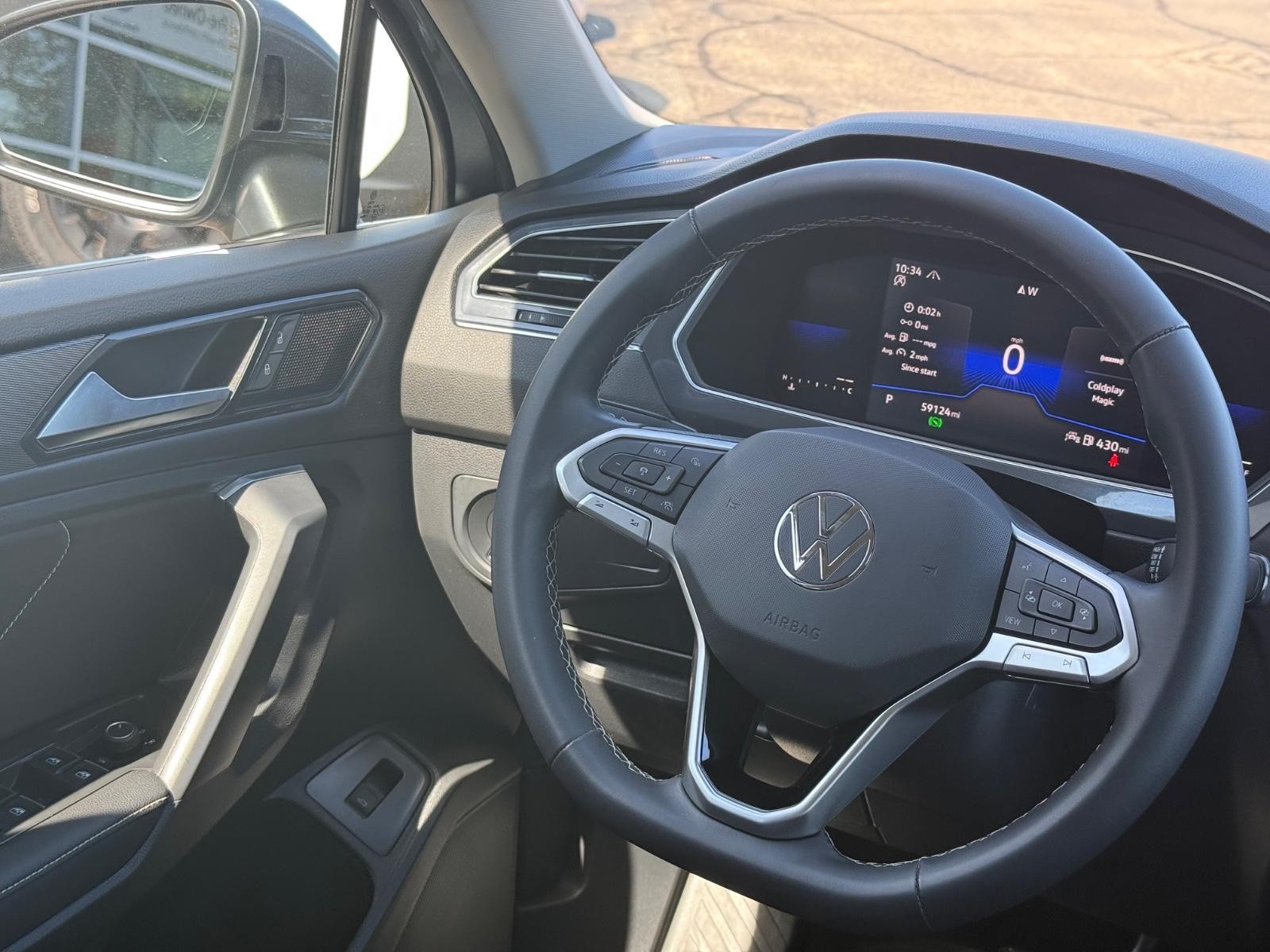 Volkswagen Tiguan Vehicle Image 14