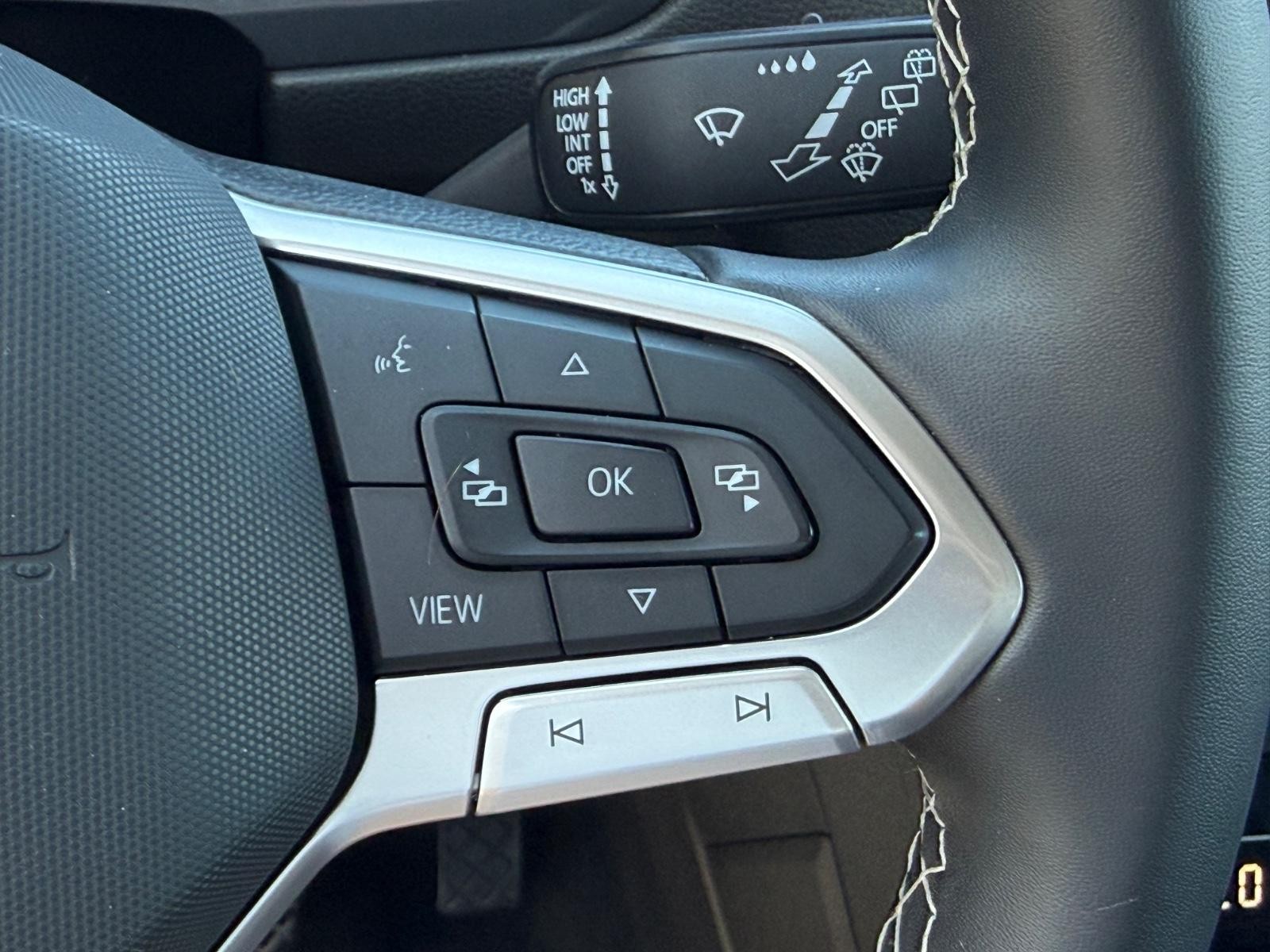 Volkswagen Tiguan Vehicle Image 17