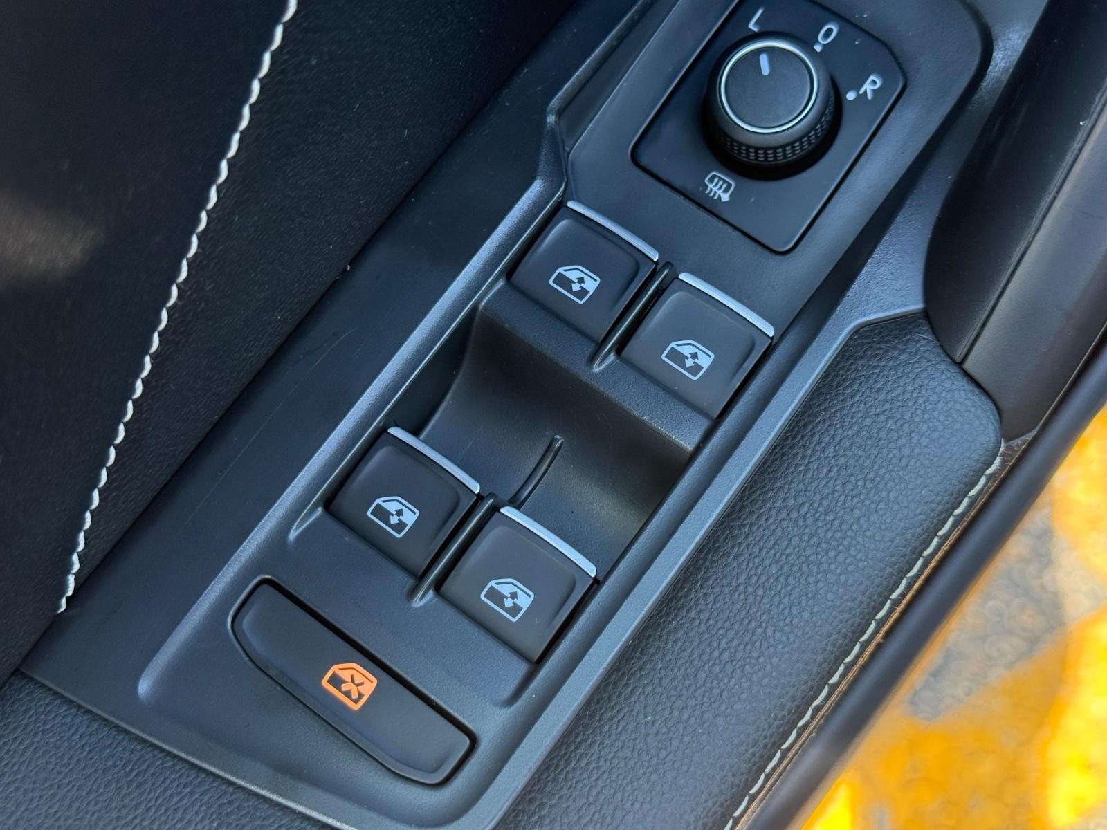 Volkswagen Tiguan Vehicle Image 21