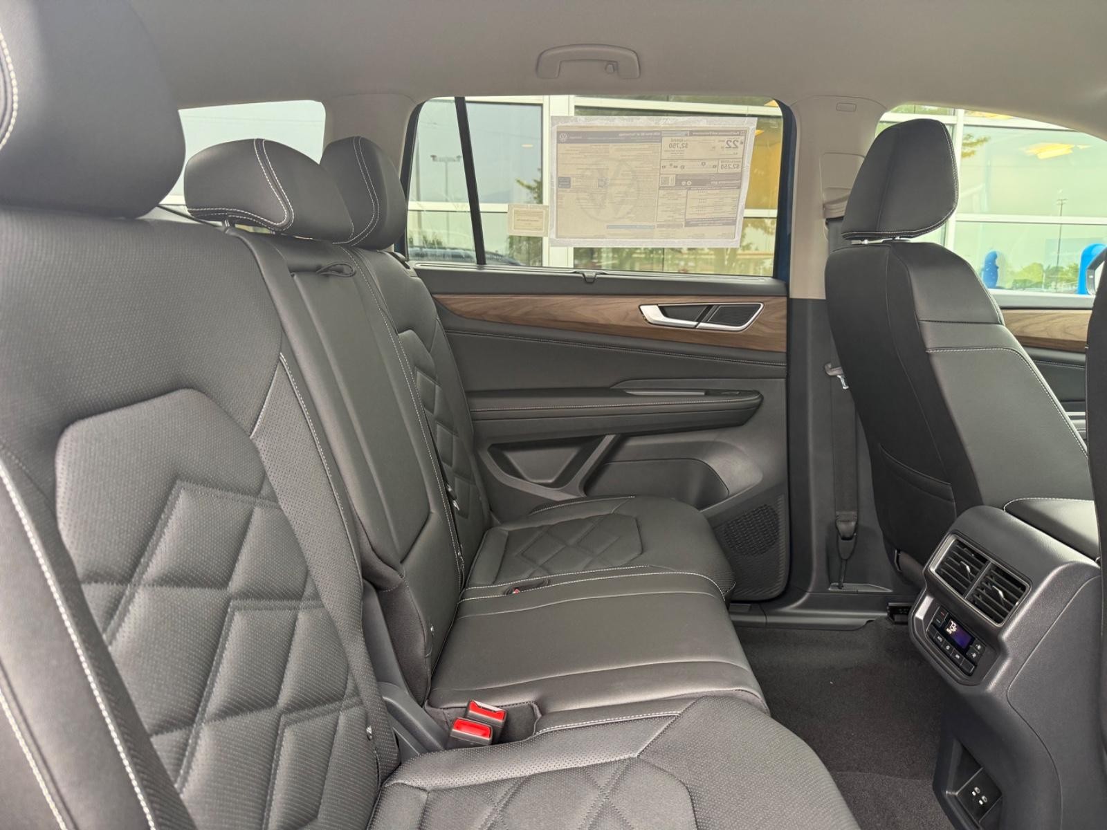Volkswagen Atlas Vehicle Image 06