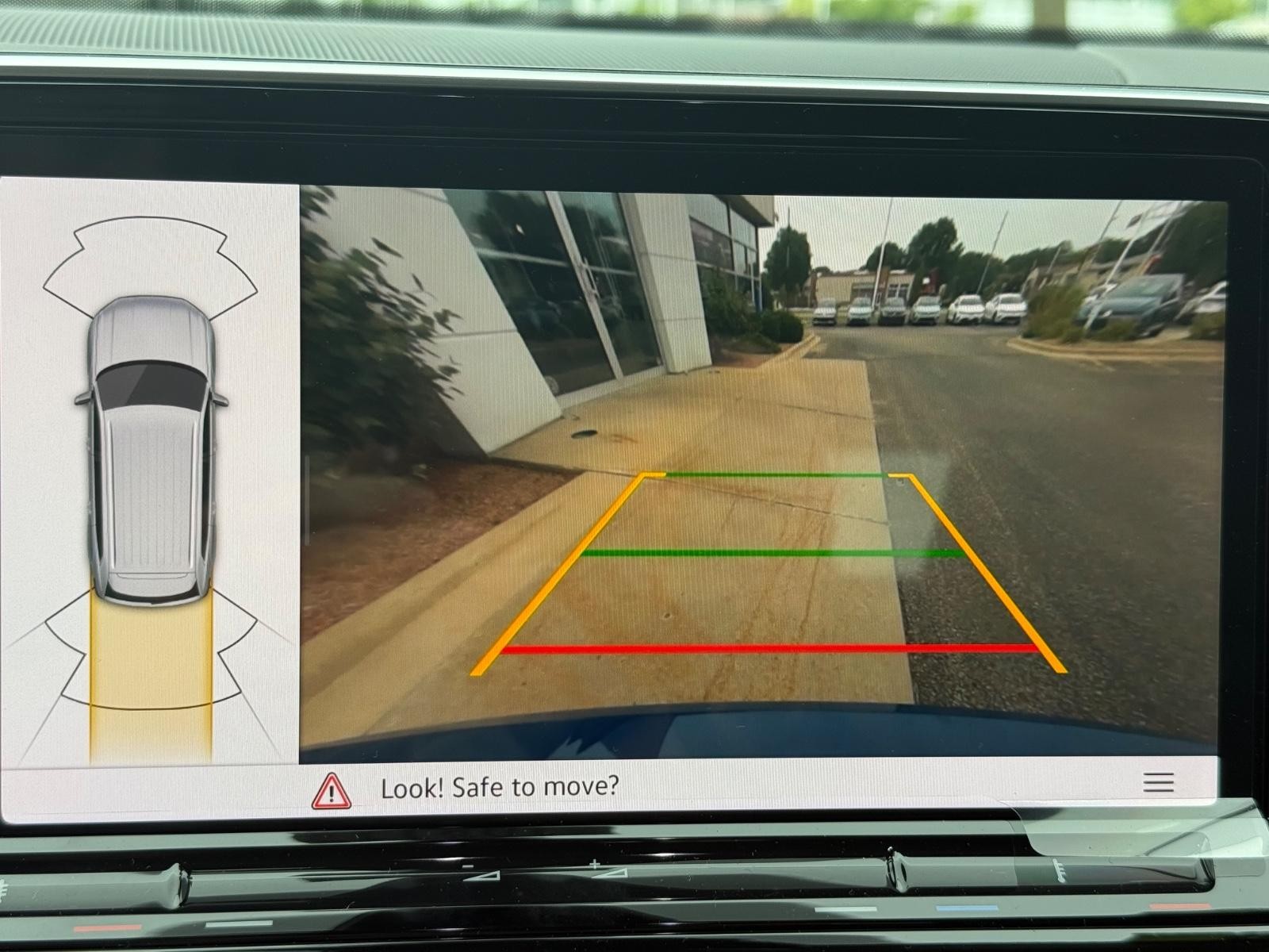 Volkswagen Atlas Vehicle Image 14