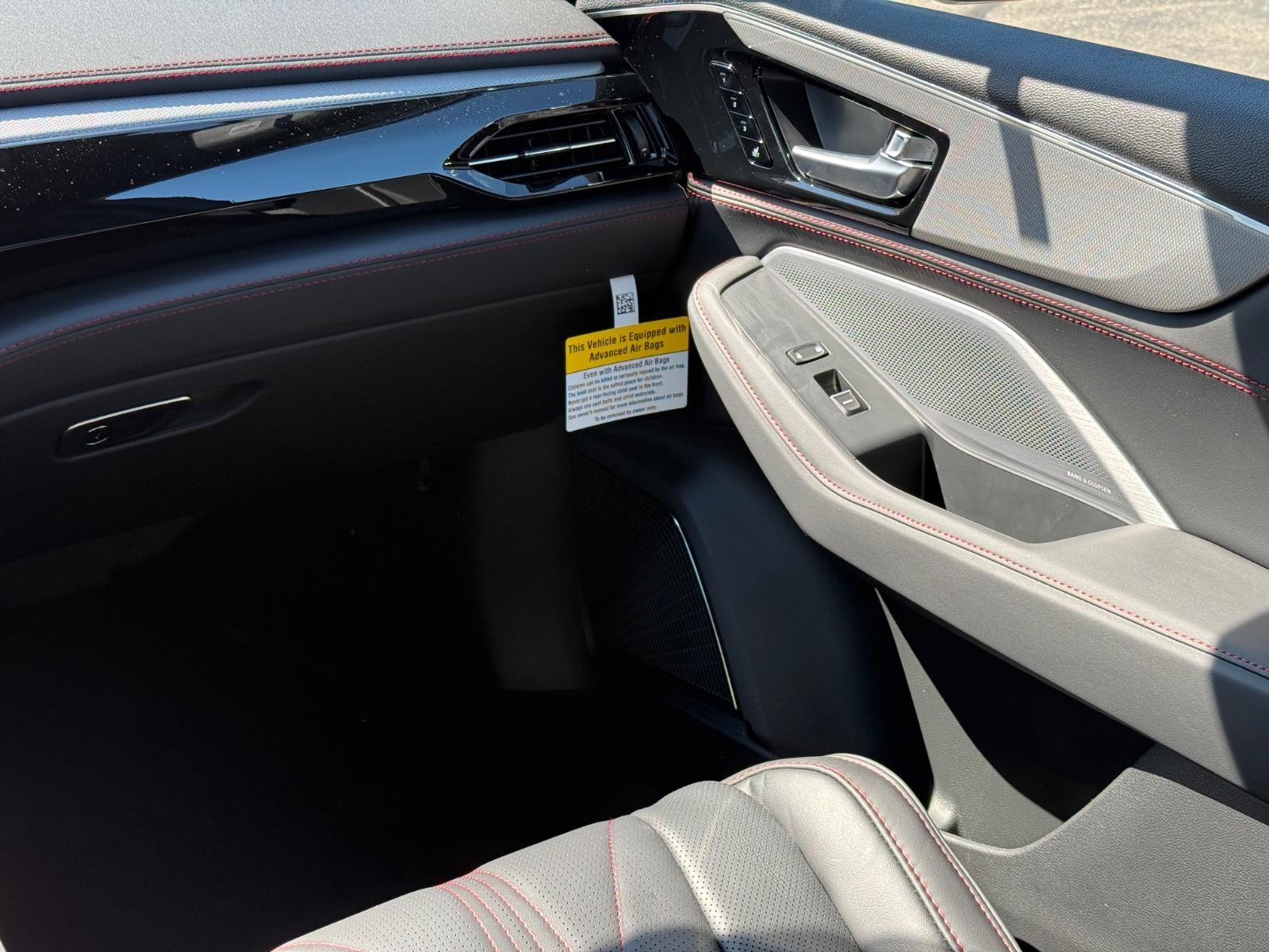 Acura MDX Vehicle Image 09