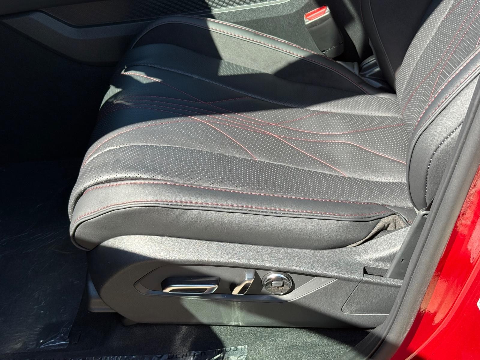 Acura MDX Vehicle Image 15