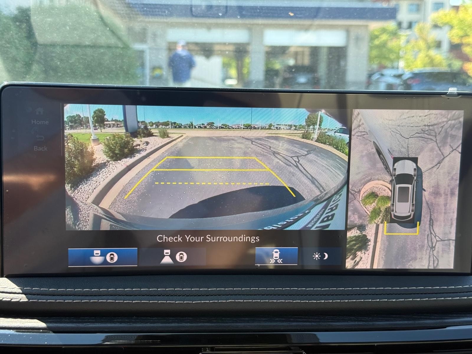 Acura MDX Vehicle Image 13