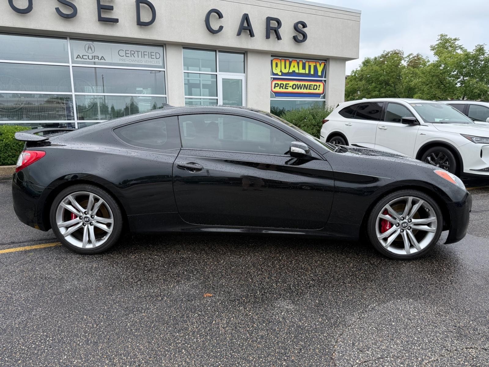 Hyundai Genesis Coupe Vehicle Image 02