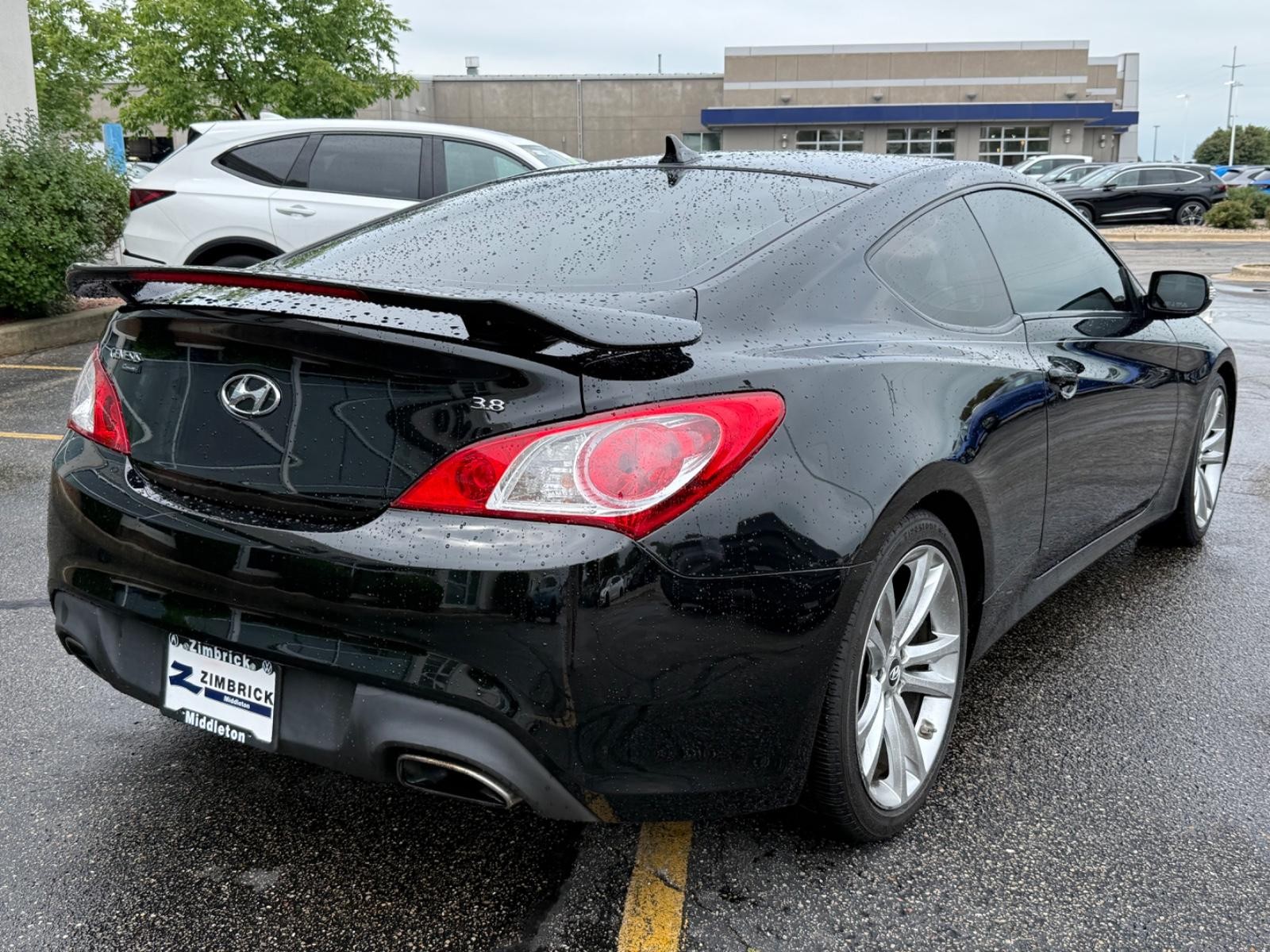 Hyundai Genesis Coupe Vehicle Image 03
