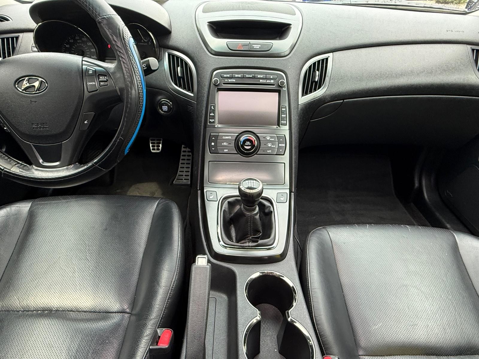 Hyundai Genesis Coupe Vehicle Image 11