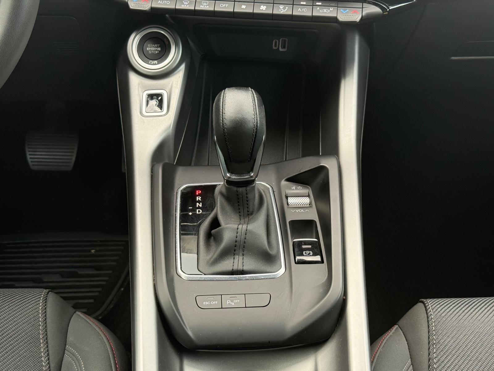 Dodge Hornet Vehicle Full-screen Gallery Image 13