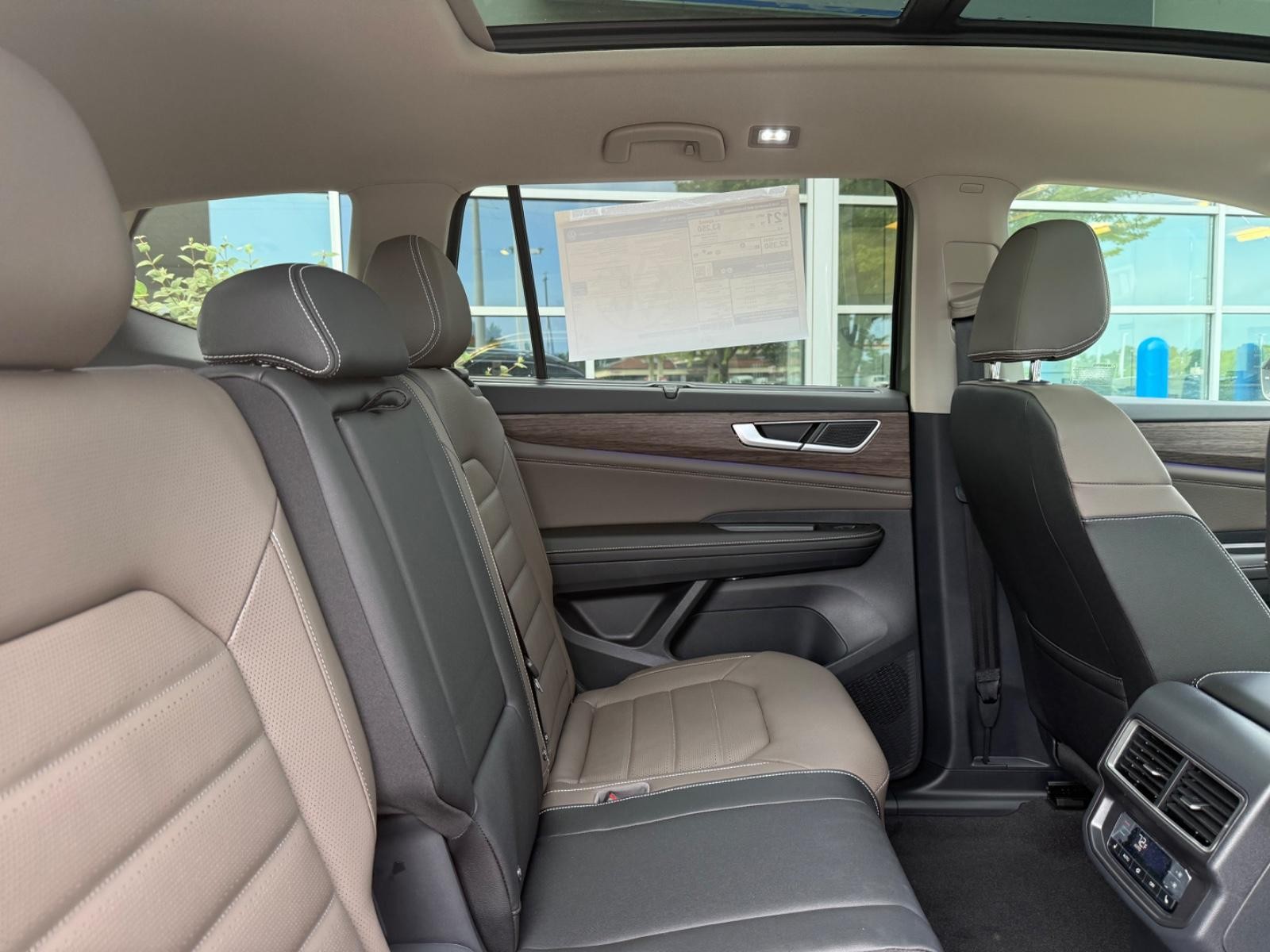 Volkswagen Atlas Vehicle Image 05