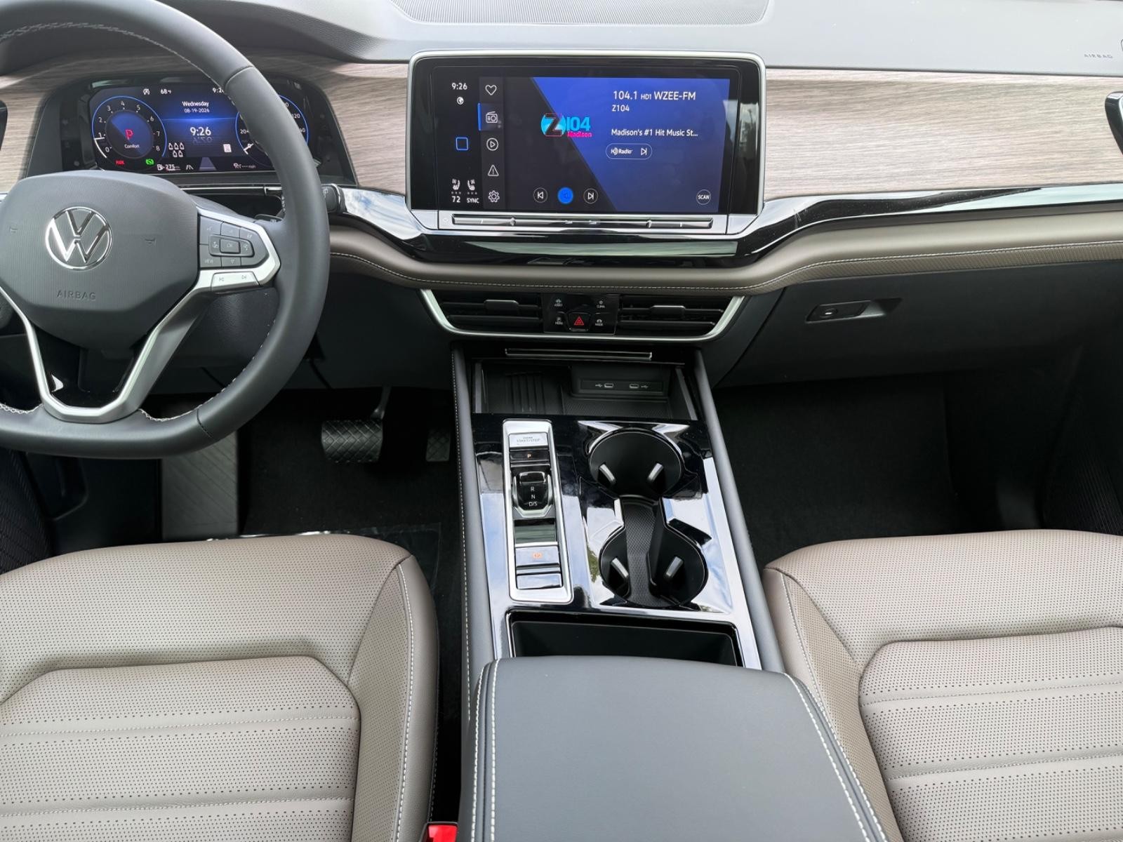 Volkswagen Atlas Vehicle Image 06