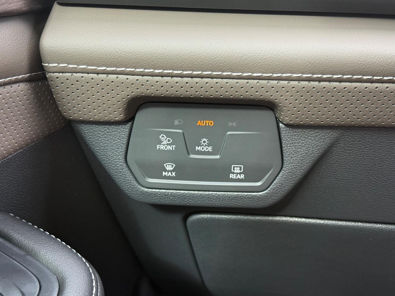 Volkswagen Atlas Vehicle Image 16
