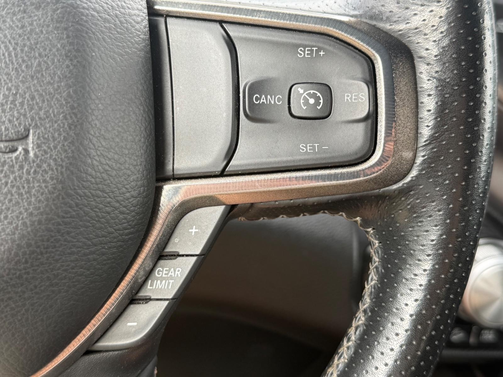 Ram 1500 Vehicle Image 17
