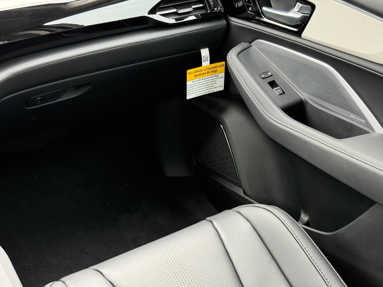 Acura MDX Vehicle Image 09
