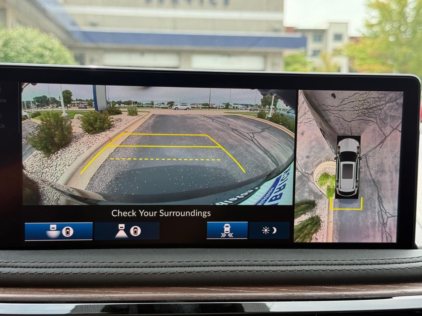 Acura MDX Vehicle Image 13
