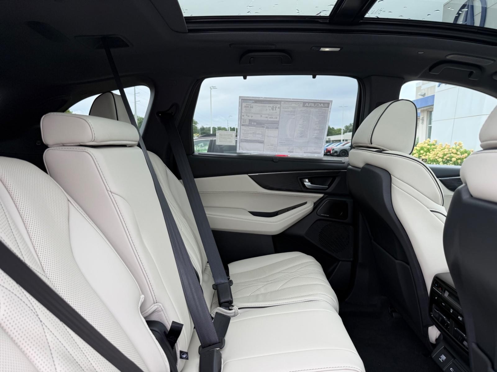 Acura MDX Vehicle Image 05