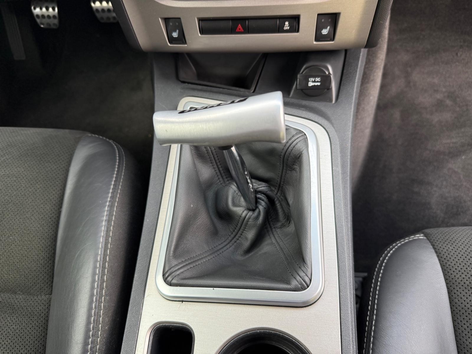 Dodge Challenger Vehicle Full-screen Gallery Image 13