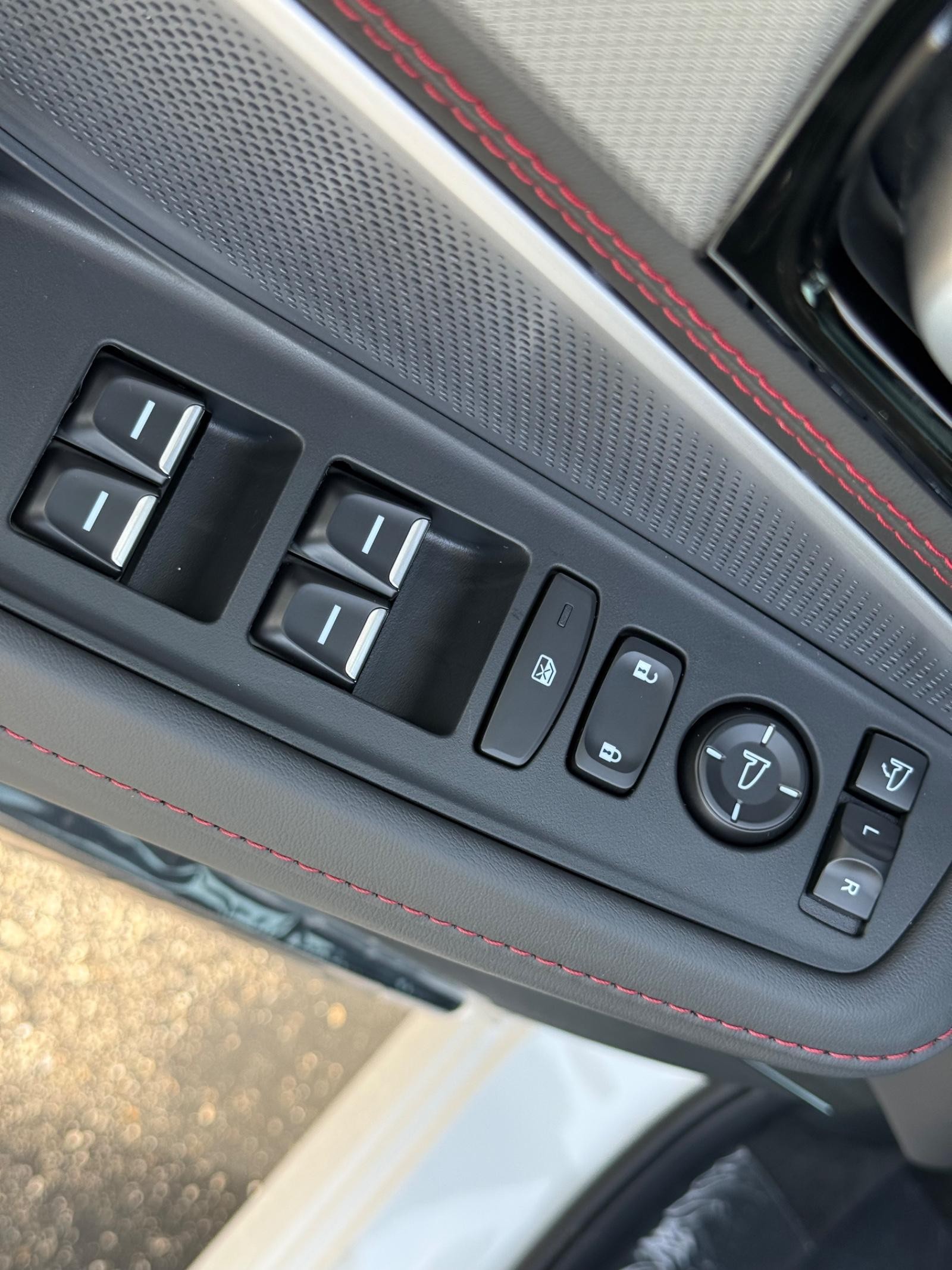 Acura MDX Vehicle Image 15