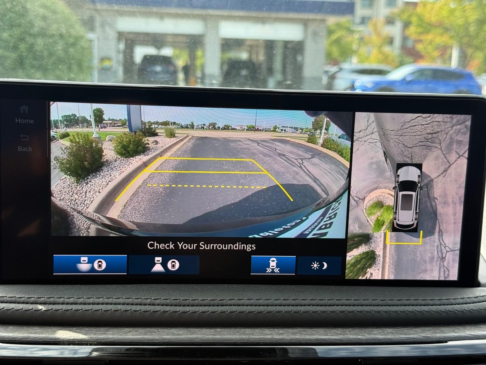 Acura MDX Vehicle Image 13