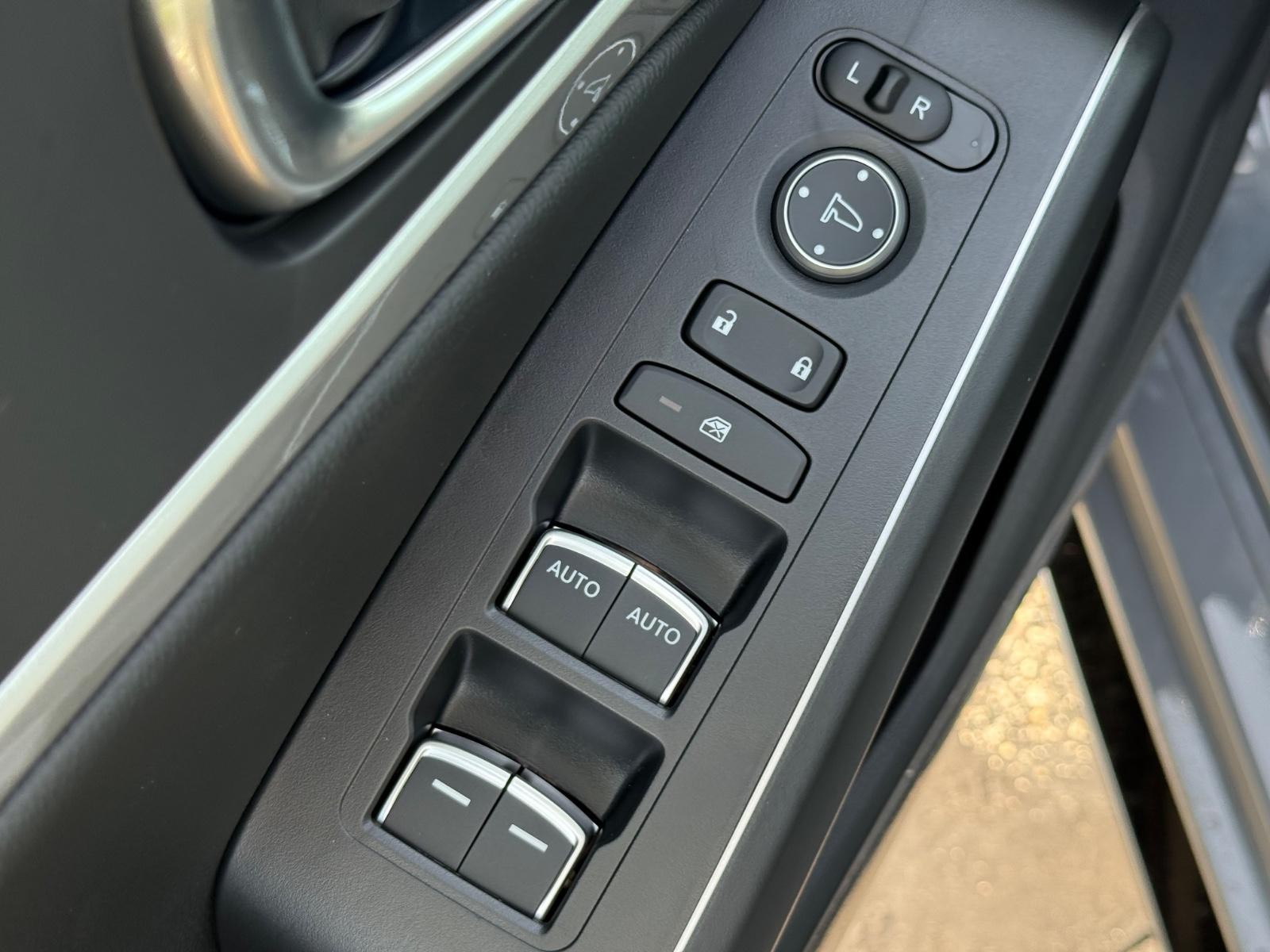 Acura Integra Vehicle Image 16
