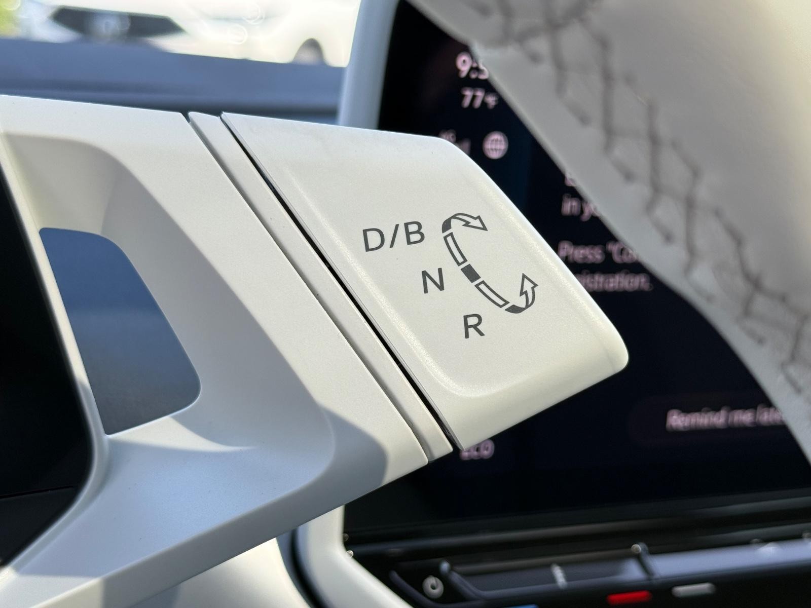 Volkswagen ID.4 Vehicle Image 17