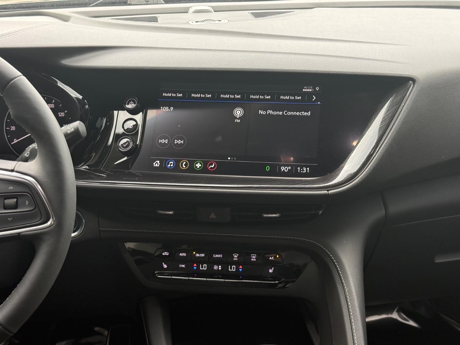 Buick Envision Vehicle Full-screen Gallery Image 12