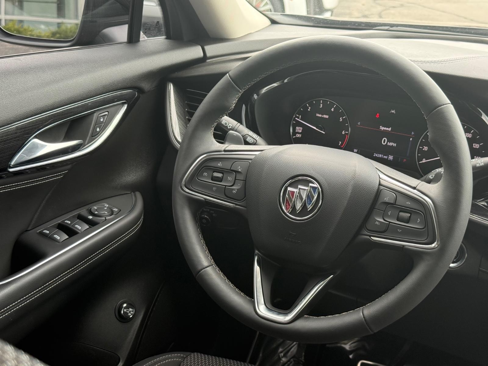 Buick Envision Vehicle Full-screen Gallery Image 14