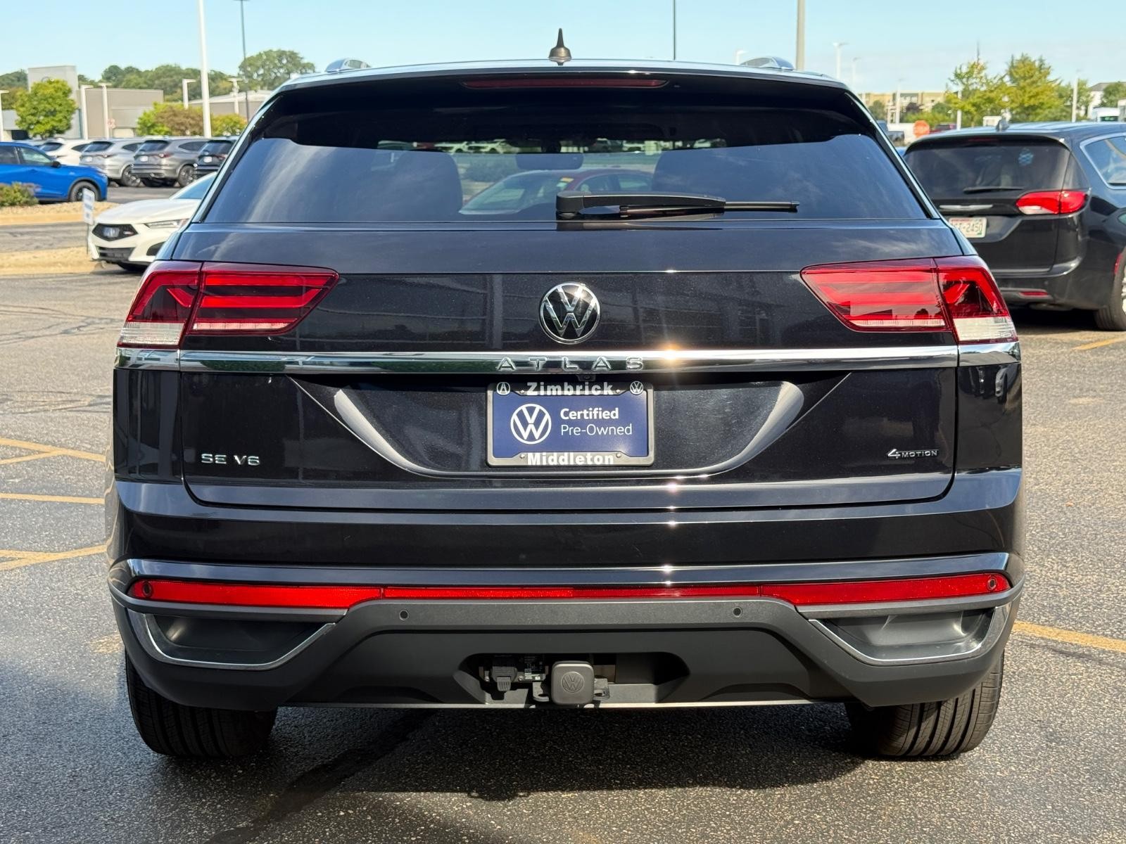 Volkswagen Atlas Cross Sport Vehicle Image 04