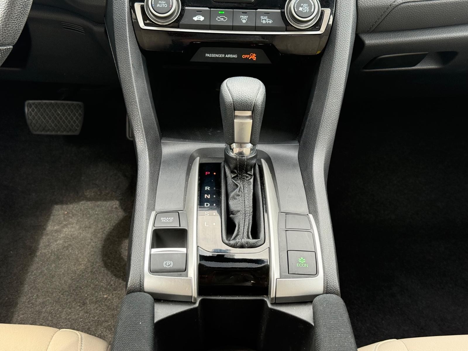 Honda Civic Sedan Vehicle Image 13