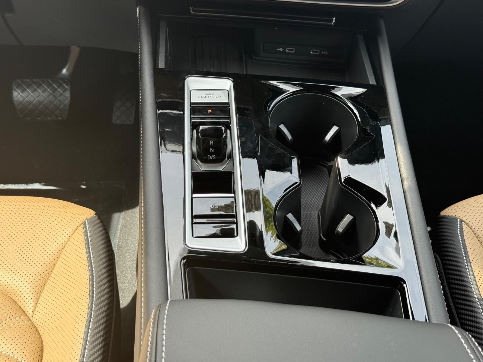 Volkswagen Atlas Cross Sport Vehicle Image 08